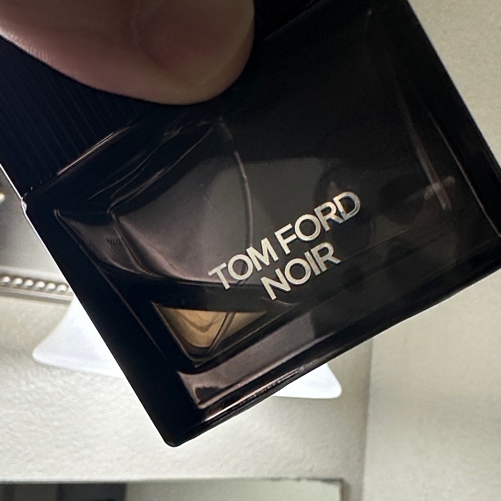 Tom Ford Noir men’s cologne